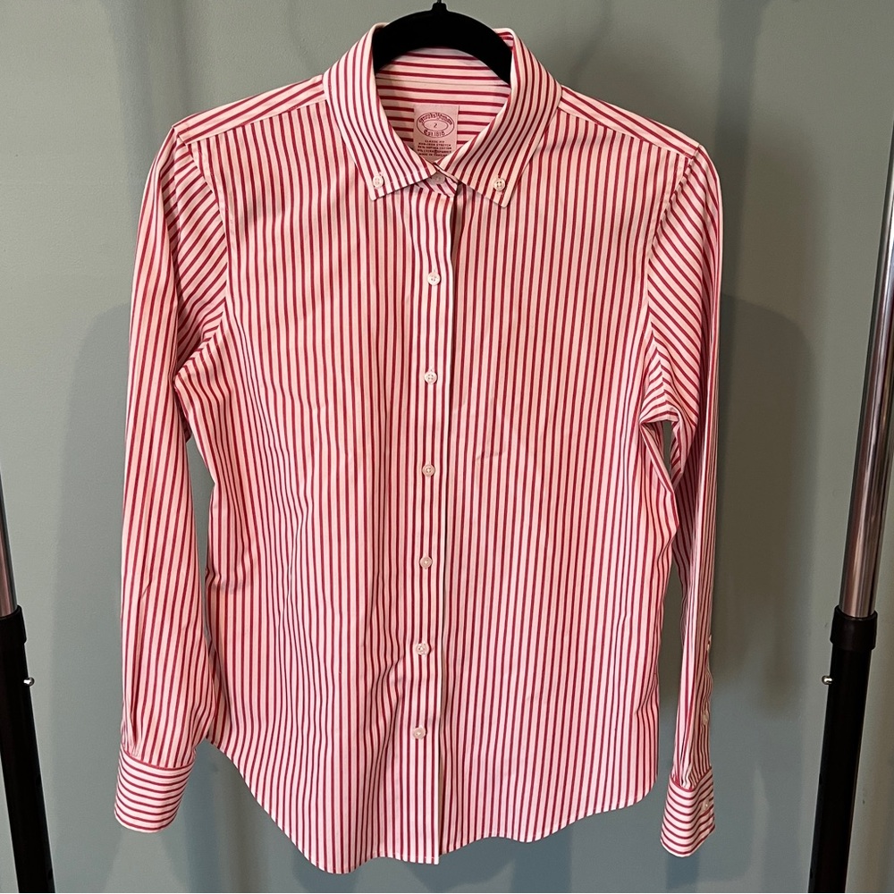 Brooks Brothers Dress Shirt Women 2 Red Stripe Classic Fit Non-Iron Blouse
